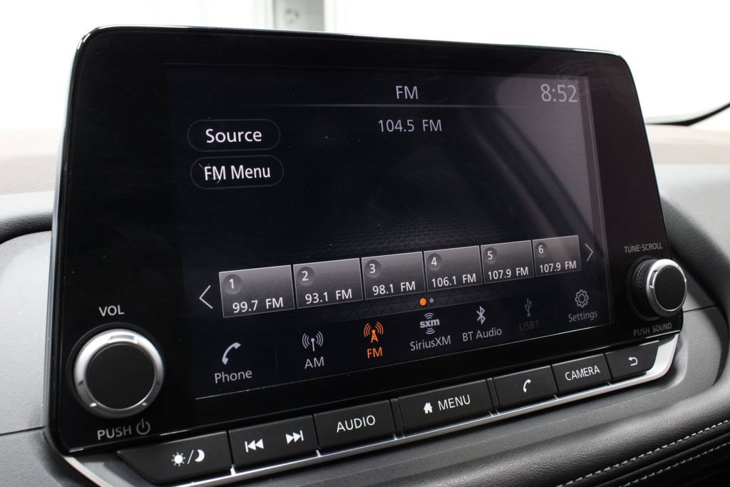 Used 2023 Nissan Rogue SV w/ SV Premium B Package AWD/4WD image 2