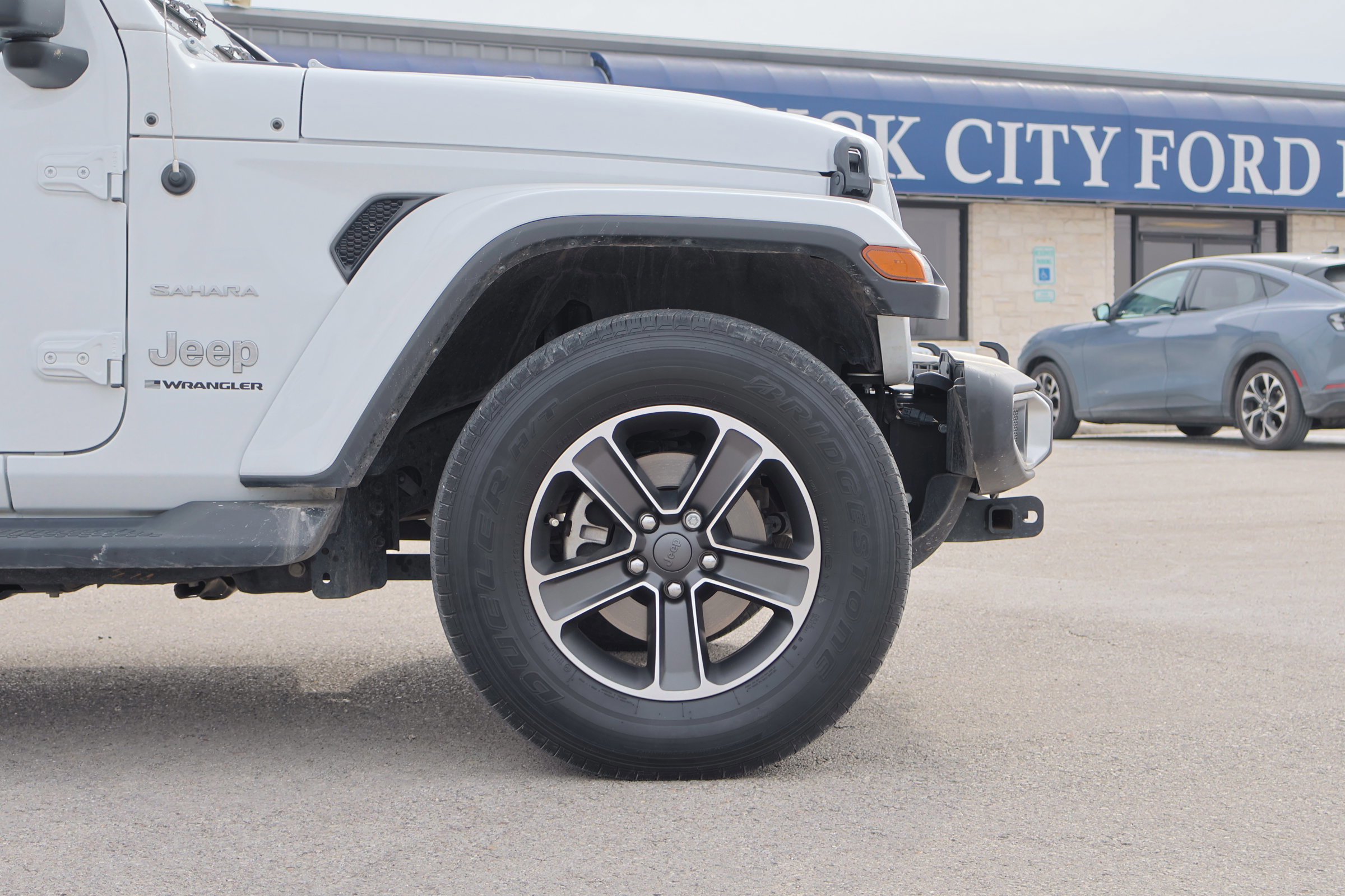 Used 2023 Jeep Wrangler Sahara w/ LED Lighting Group image 12