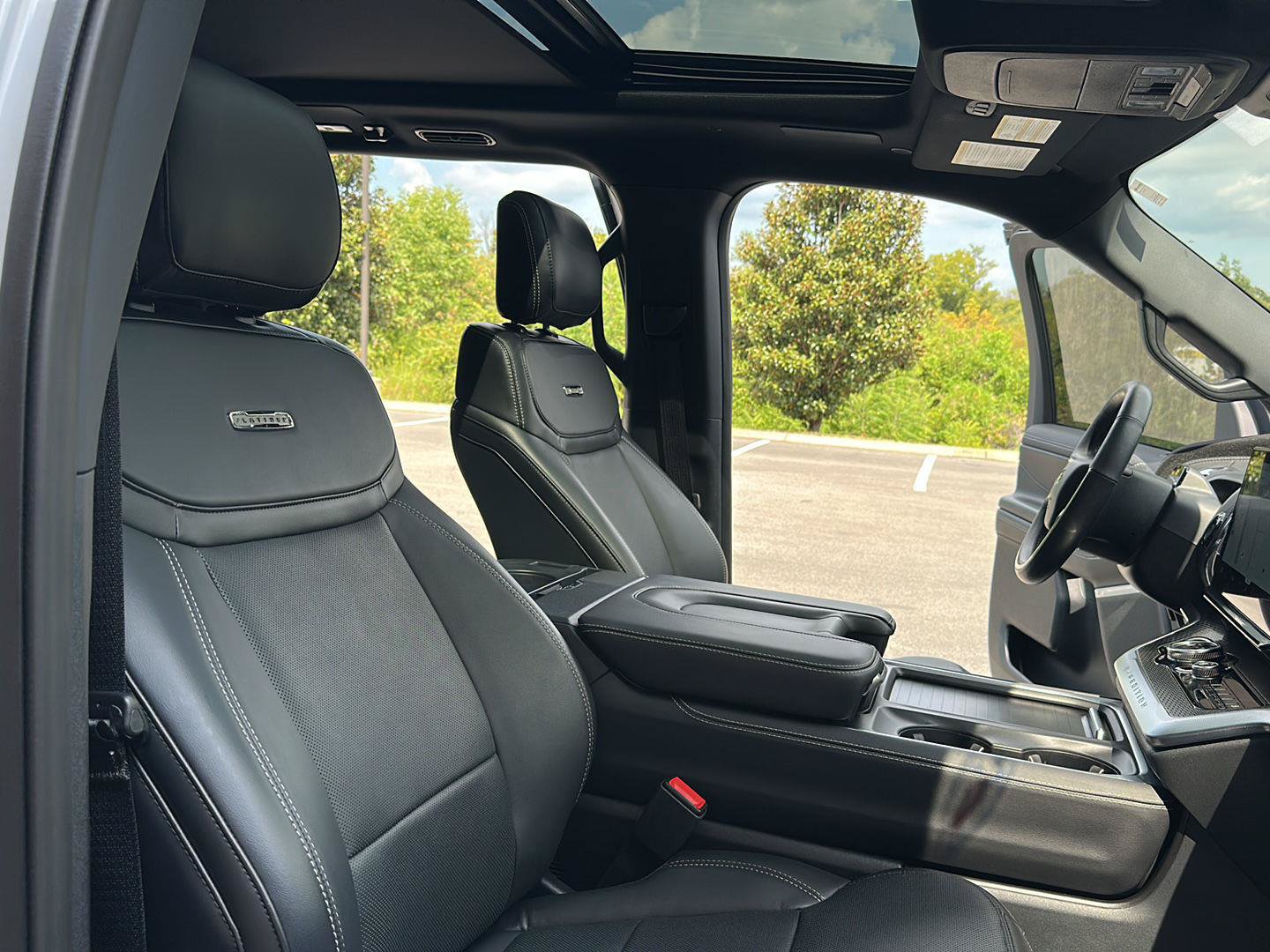 Certified 2025 Ford Expedition Platinum w/ Stealth Performance Package AWD/4WD image 39