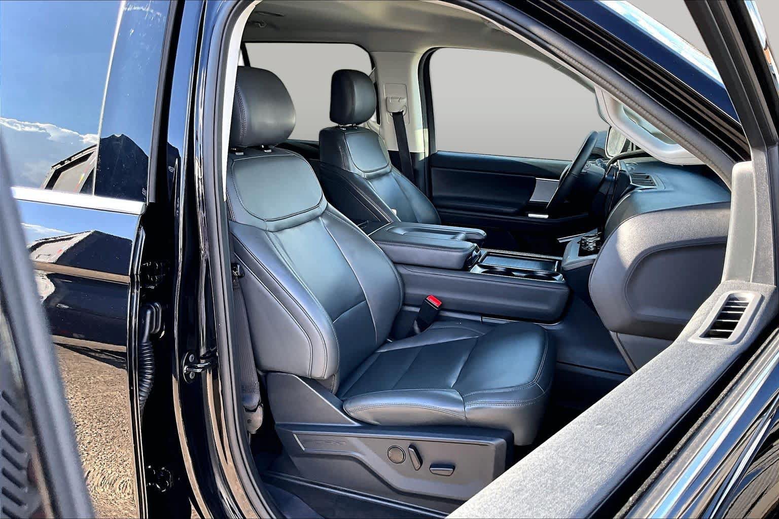 Certified 2026 Ford Expedition Active RWD image 9