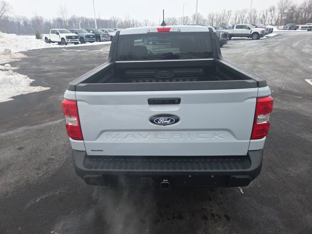 Certified 2025 Ford Maverick XLT w/ Equipment Group 301A image 3