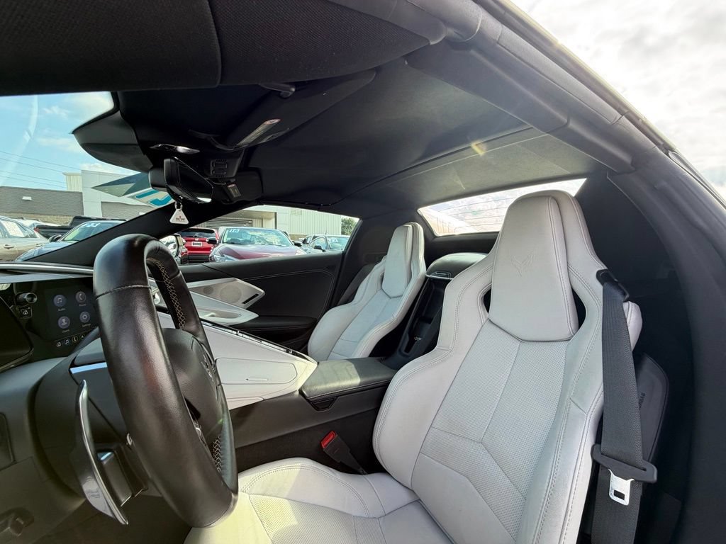 Used 2021 Chevrolet Corvette Stingray Preferred Conv w/ Battery Protection Package RWD image 16