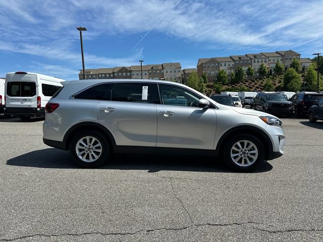 Used 2019 Kia Sorento L FWD image 8