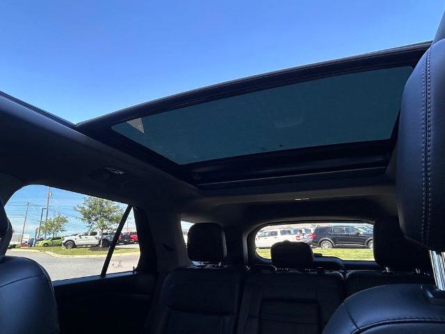 Certified 2022 Ford Explorer XLT w/ Equipment Group 202A AWD/4WD image 28