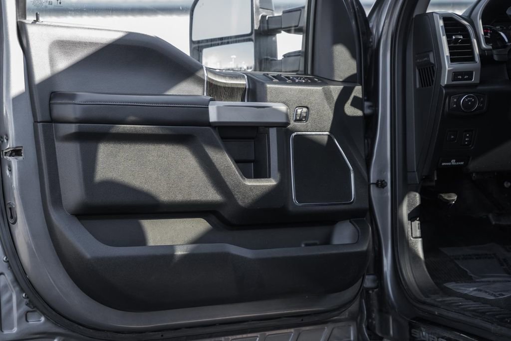Certified 2021 Ford F350 Lariat image 43