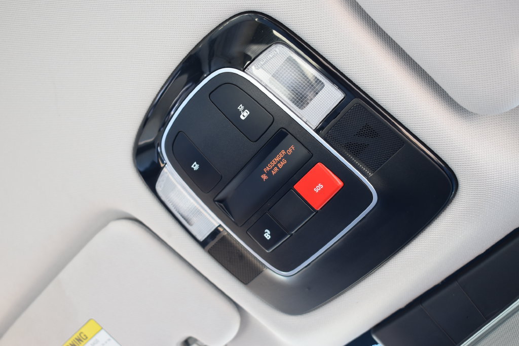 Used 2025 Hyundai Sonata SEL FWD image 31