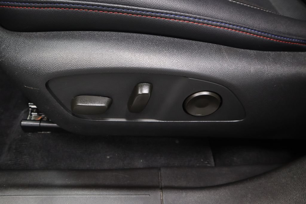 Used 2024 Chevrolet Equinox EV RS FWD image 25