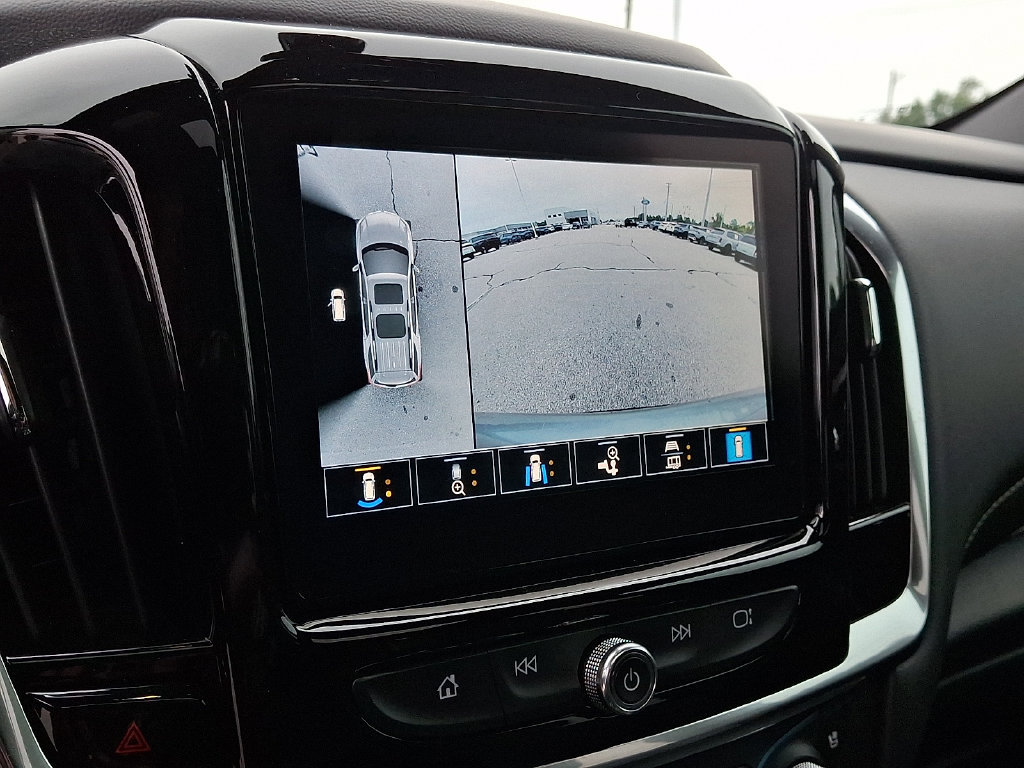 Used 2023 Chevrolet Traverse Premier w/ Redline Edition FWD image 16