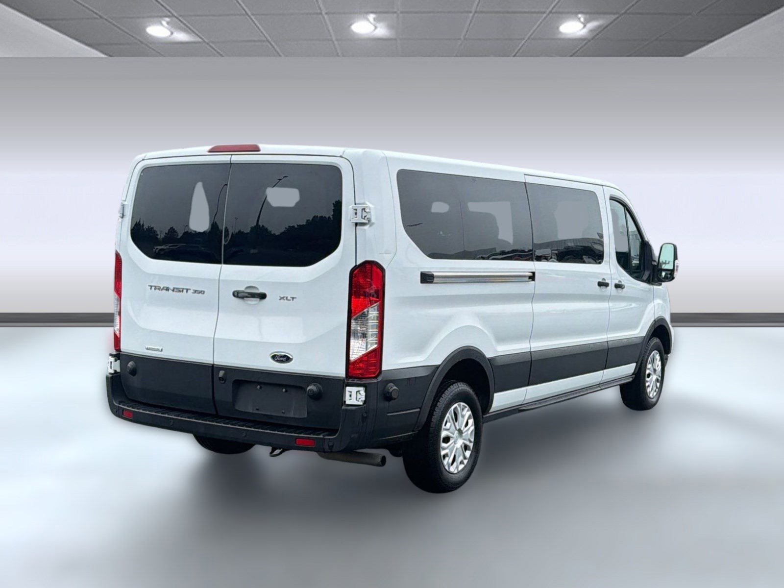 Certified 2024 Ford Transit 350 XLT RWD image 9
