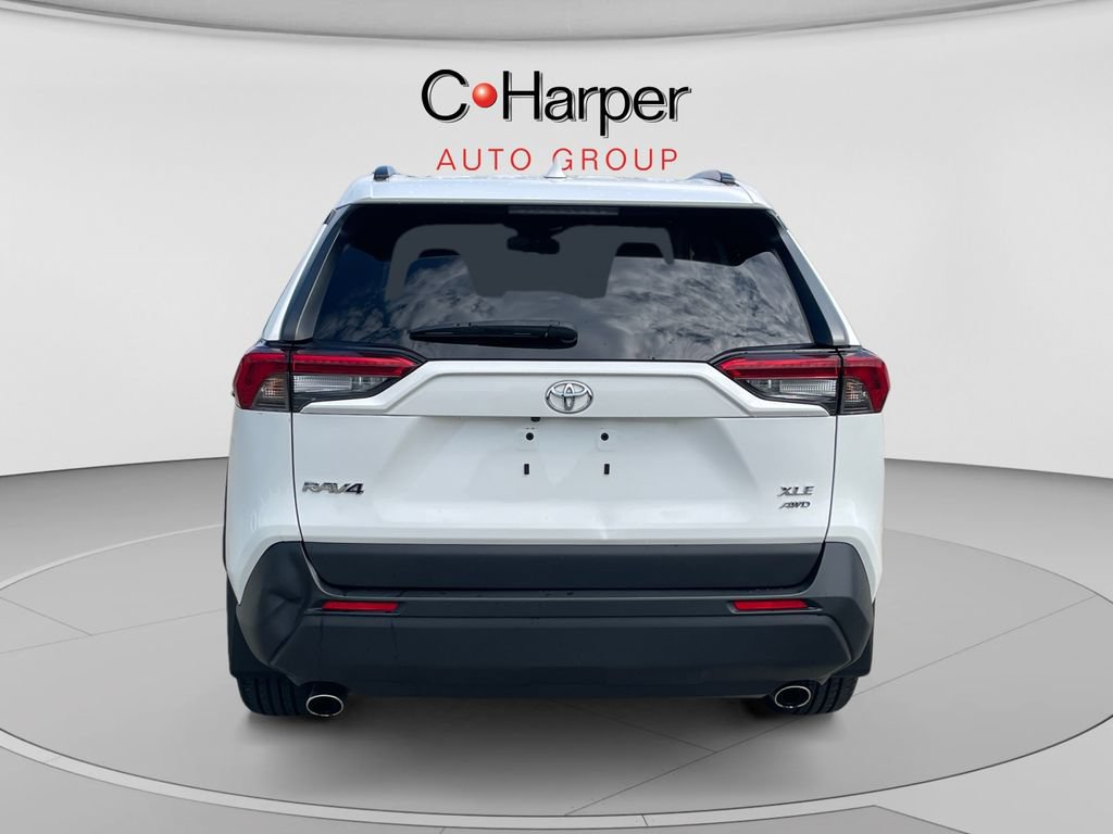 Used 2019 Toyota RAV4 XLE Premium w/ Cold Weather Package AWD/4WD image 4