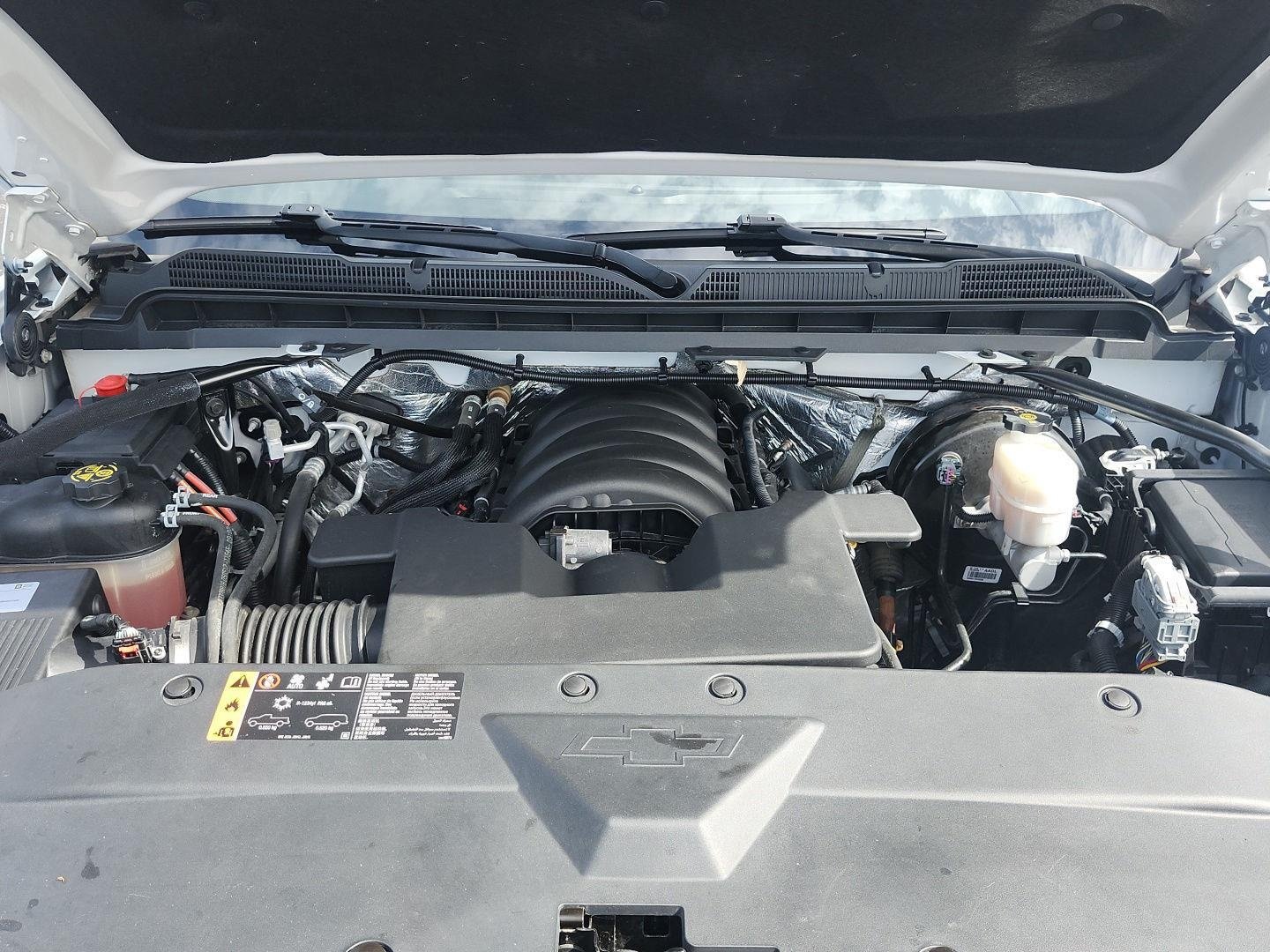 Used 2017 Chevrolet Silverado 1500 LT w/ Redline Edition AWD/4WD image 21