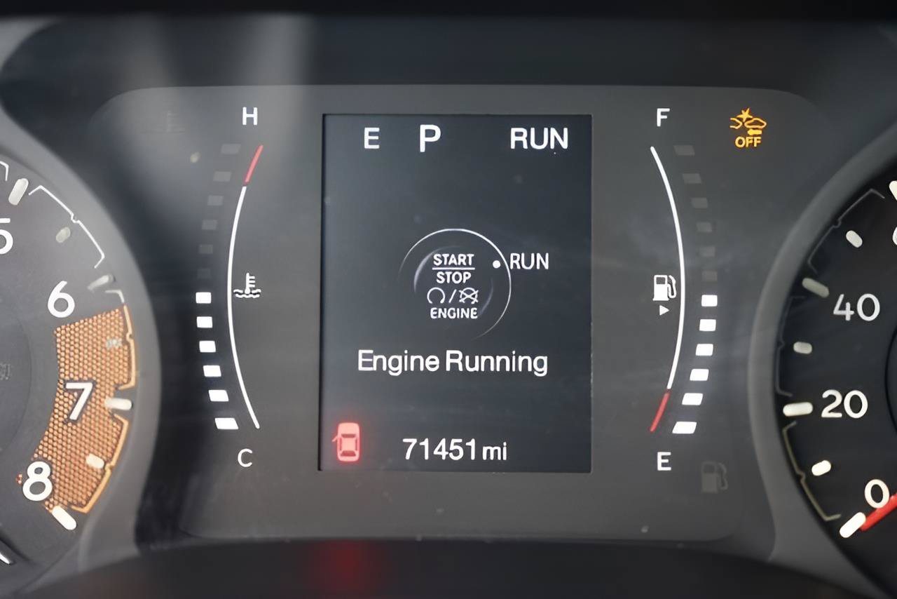 Used 2022 Jeep Compass Latitude FWD image 25