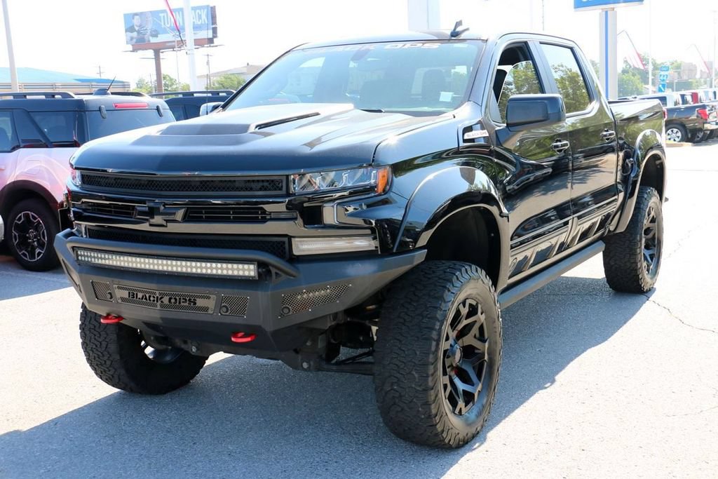 Used 2019 Chevrolet Silverado 1500 RST w/ All-Star Edition AWD/4WD image 2
