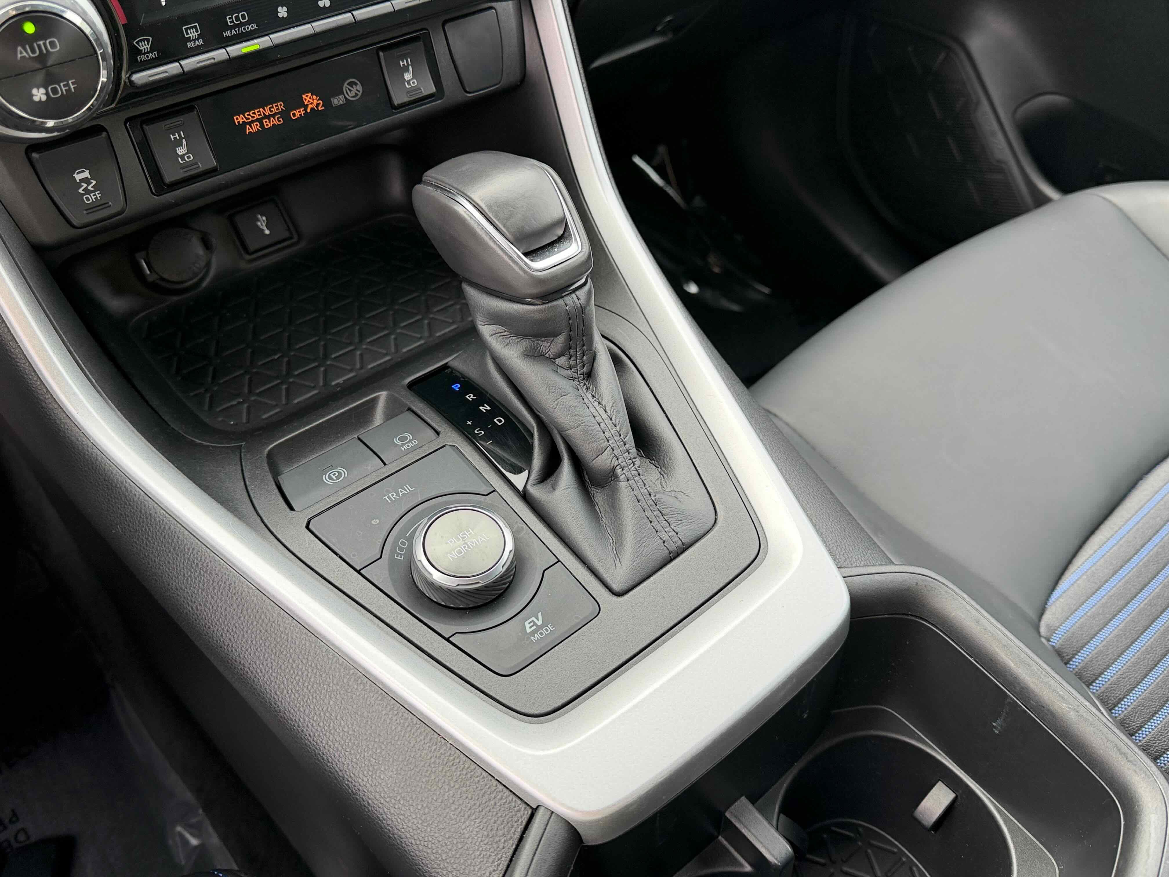 Used 2022 Toyota RAV4 XSE w/ XSE Grade Weather Package image 24