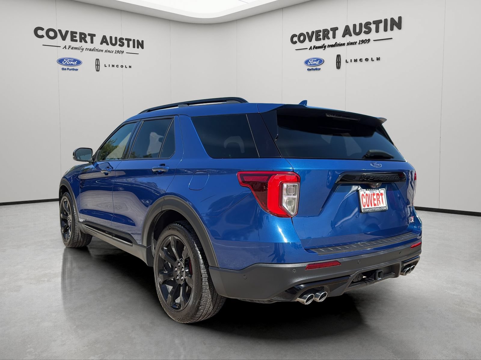 Certified 2020 Ford Explorer ST w/ ST Street Pack AWD/4WD image 3