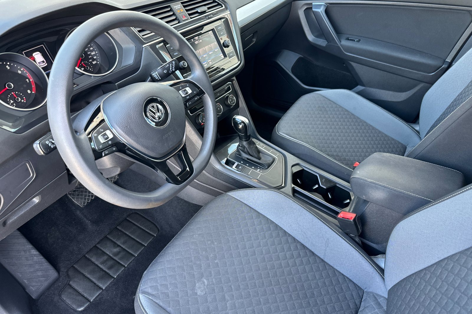 Used 2021 Volkswagen Tiguan S image 10