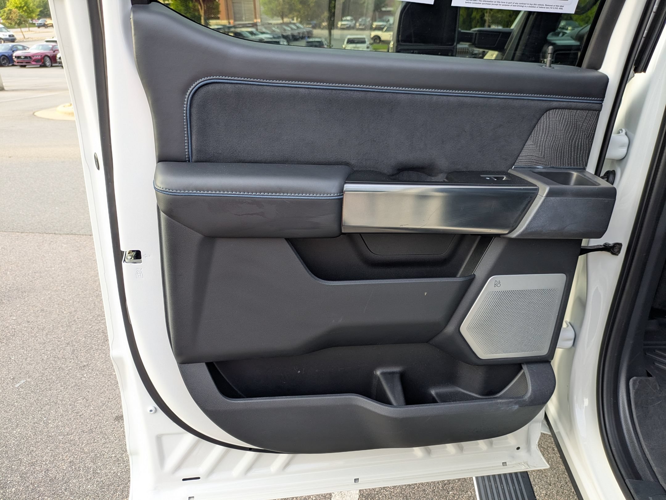 Certified 2025 Ford F250 Platinum AWD/4WD image 31