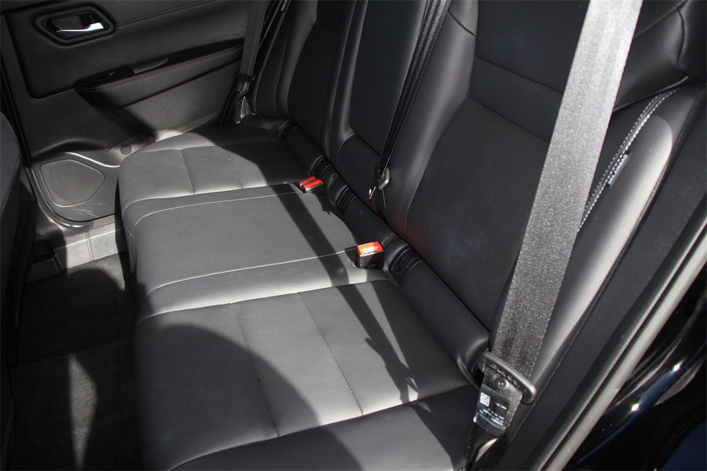 Used 2025 Nissan Rogue SL image 21