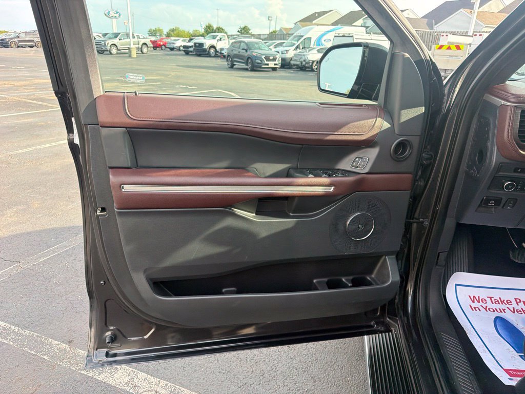 Certified 2022 Ford Expedition Limited AWD/4WD image 24