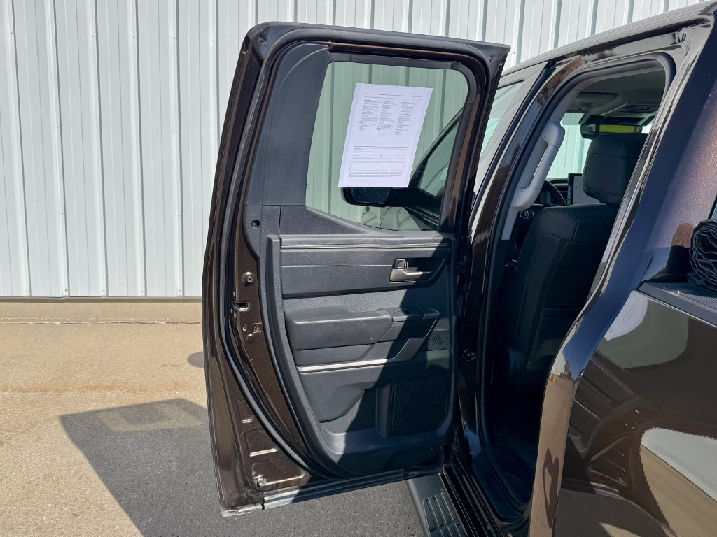 Used 2023 Toyota Tundra Limited AWD/4WD image 15
