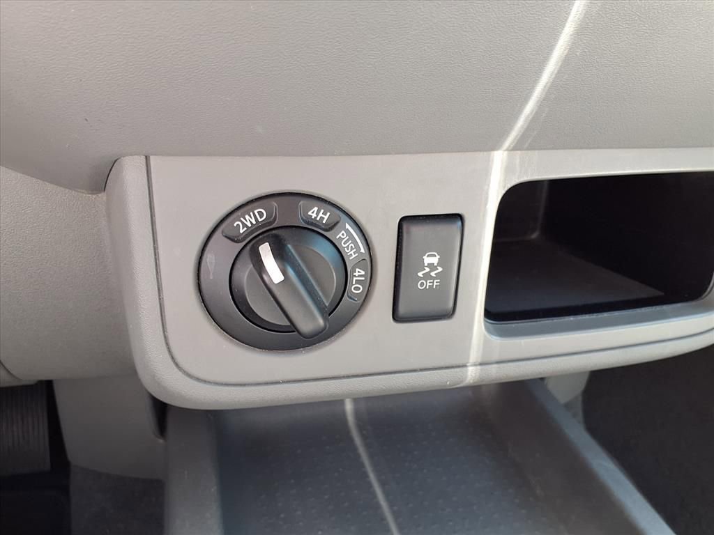 Used 2019 Nissan Frontier SV AWD/4WD image 11