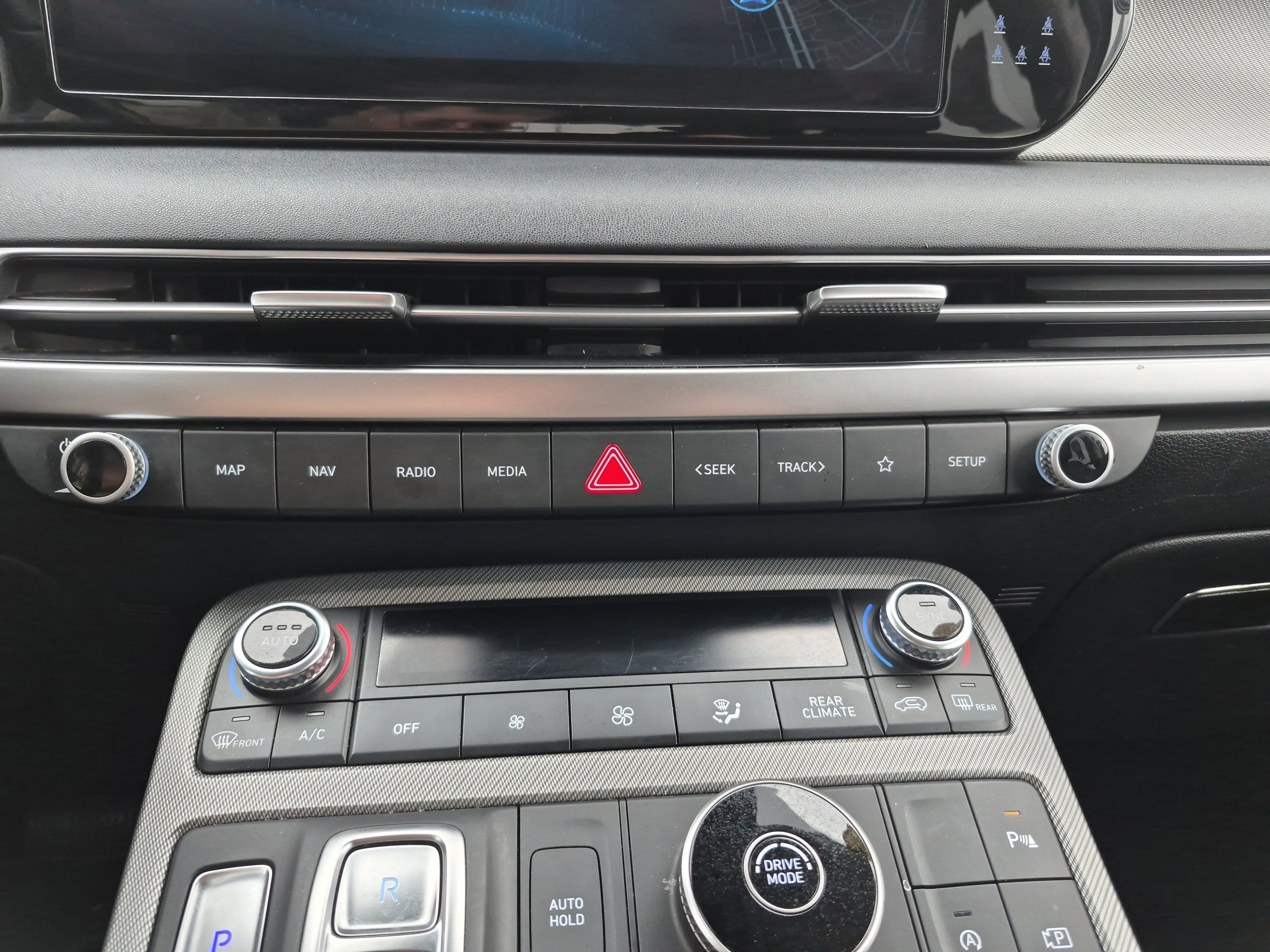 Used 2023 Hyundai Palisade SEL image 32