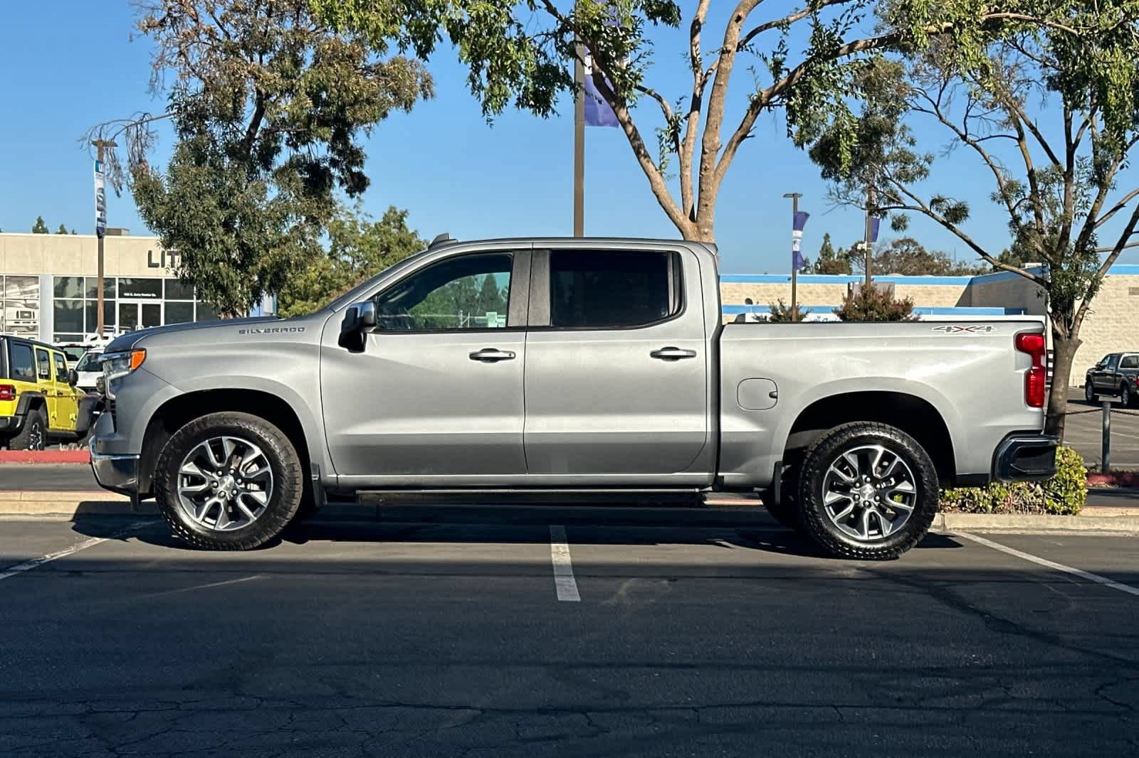 Used 2023 Chevrolet Silverado 1500 LT w/ Max Trailering Package AWD/4WD image 6