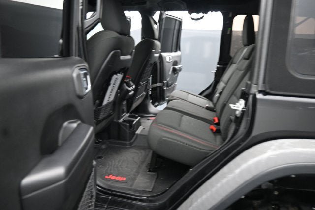 Used 2021 Jeep Wrangler Unlimited Rubicon AWD/4WD image 25