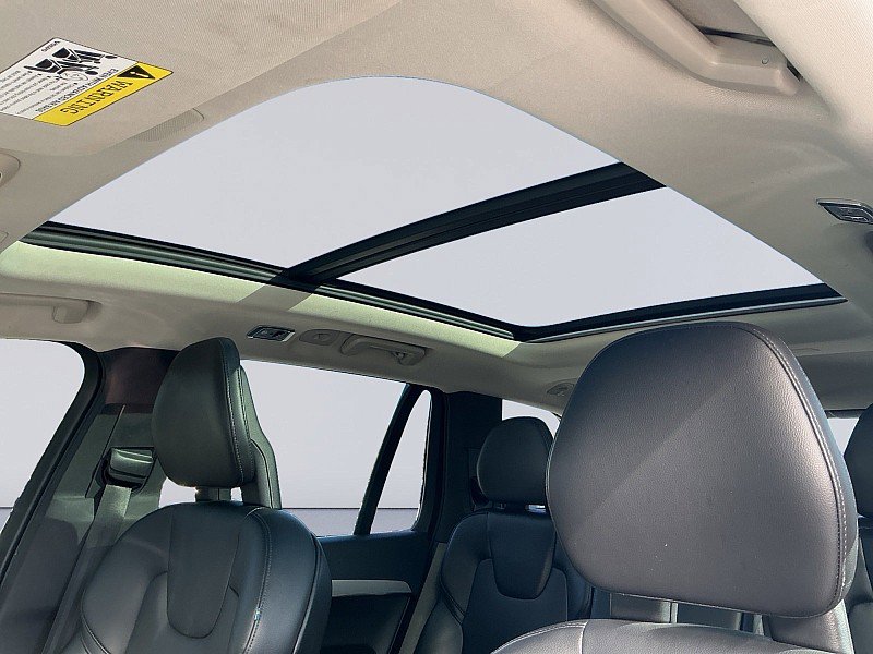 Used 2021 Volvo XC90 T5 Momentum w/ Advanced Package image 12