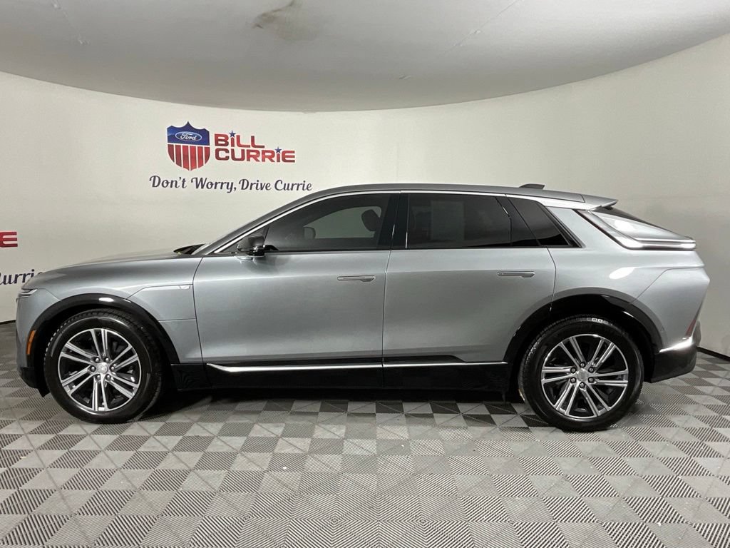 Used 2024 Cadillac Lyriq Luxury AWD/4WD image 6