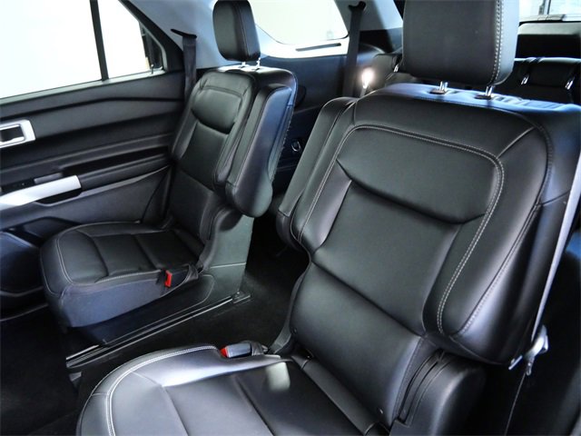 Certified 2022 Ford Explorer XLT w/ Equipment Group 202A image 15
