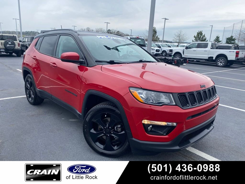 Used 2021 Jeep Compass Latitude image 1