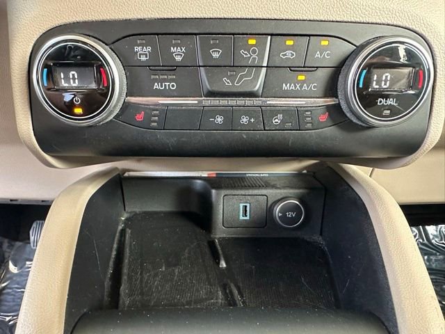 Certified 2020 Ford Escape Titanium w/ Titanium Premium Package 2.0 FWD image 20