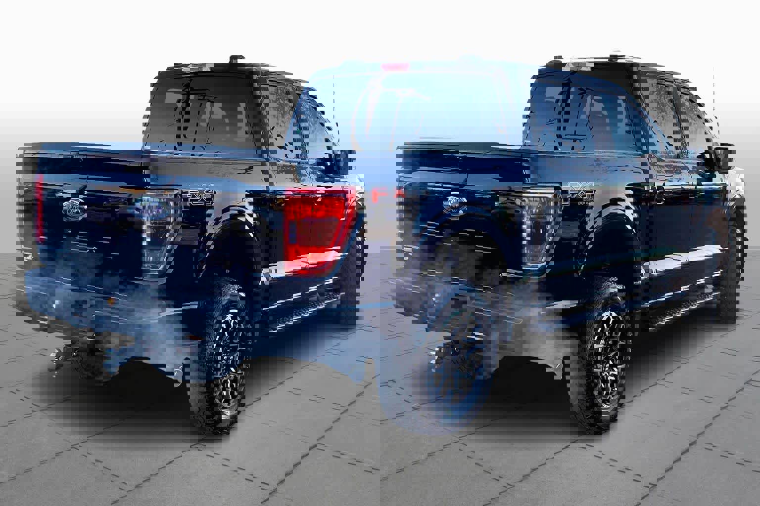 Certified 2022 Ford F150 XLT w/ Equipment Group 302A High image 3