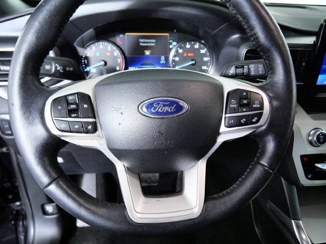Certified 2023 Ford Explorer XLT w/ Equipment Group 202A AWD/4WD image 25