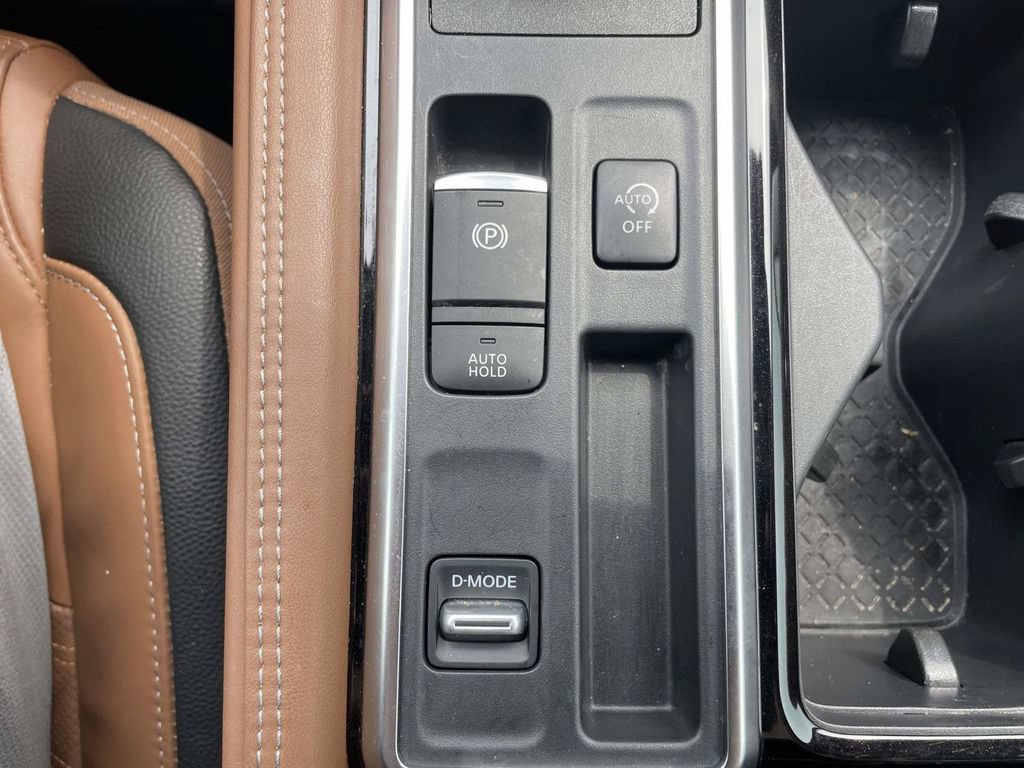 Used 2023 Nissan Pathfinder Platinum w/ Cargo Package FWD image 23