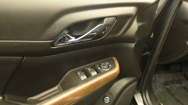 Used 2019 GMC Acadia SLE w/ Driver Alert Package I FWD image 14