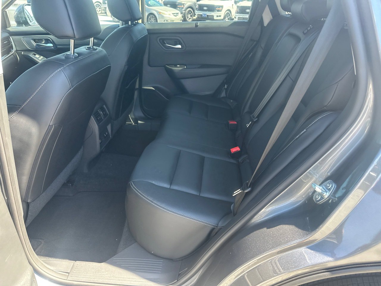 Used 2024 Nissan Rogue SL w/ SL Premium Package AWD/4WD image 23