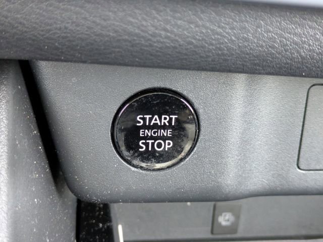 Used 2025 Nissan Rogue SL w/ SL Premium Package image 30