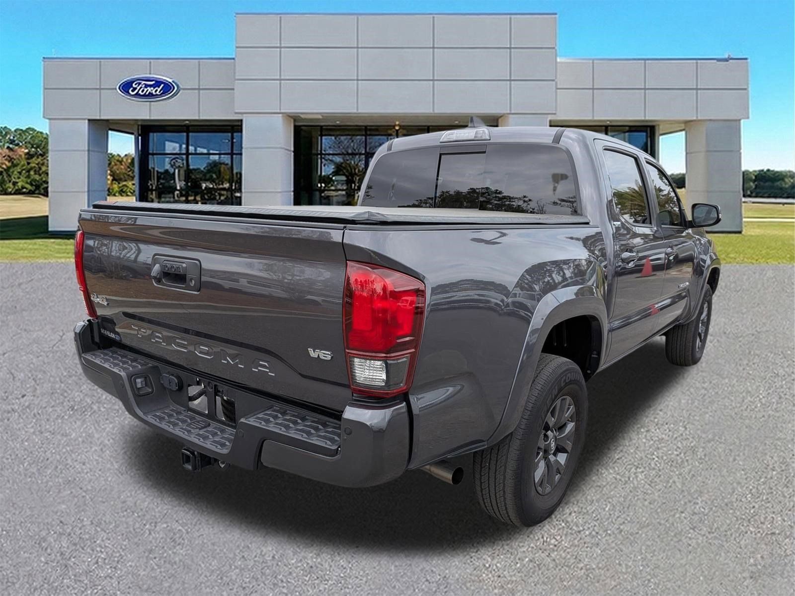 Used 2023 Toyota Tacoma SR5 image 3