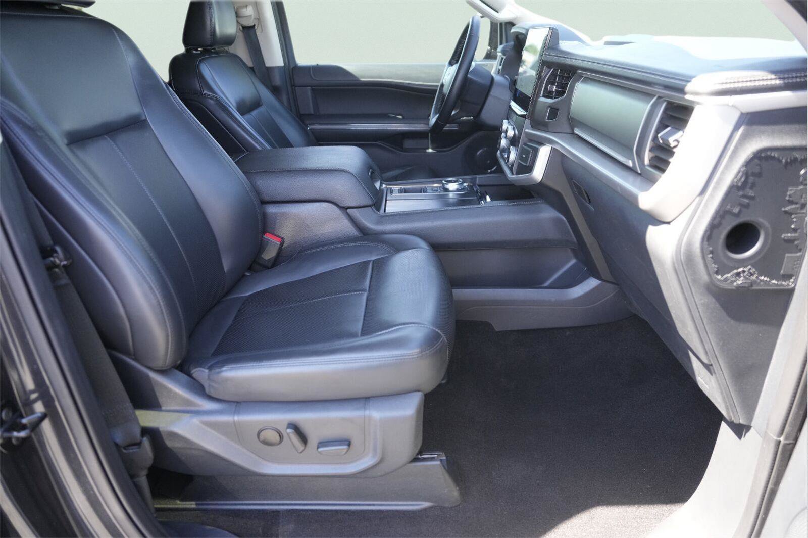 Certified 2022 Ford Expedition XLT RWD image 20