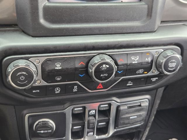 Used 2021 Jeep Wrangler Unlimited Sahara AWD/4WD image 23
