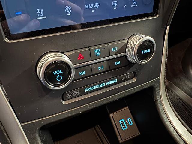 Certified 2024 Ford Edge SEL w/ Convenience Package AWD/4WD image 11