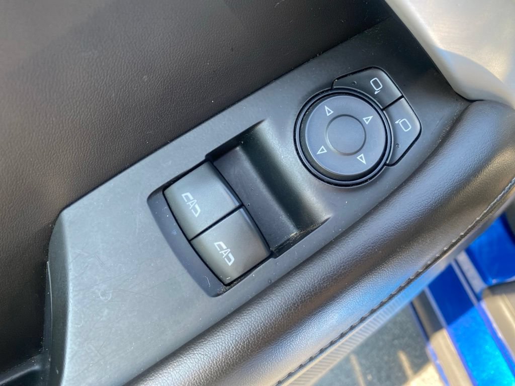 Used 2018 Chevrolet Camaro SS RWD image 13
