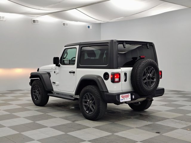 Used 2024 Jeep Wrangler Sport AWD/4WD image 8