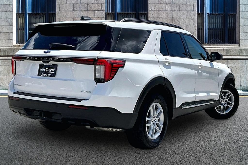 Certified 2025 Ford Explorer Active AWD/4WD image 11
