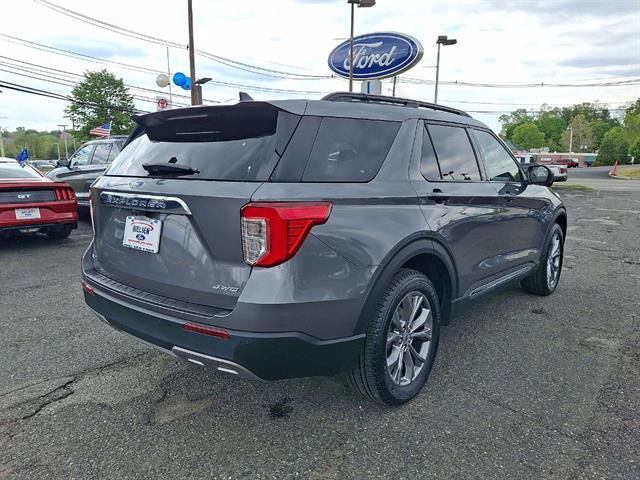 Certified 2022 Ford Explorer XLT w/ Equipment Group 202A AWD/4WD image 31