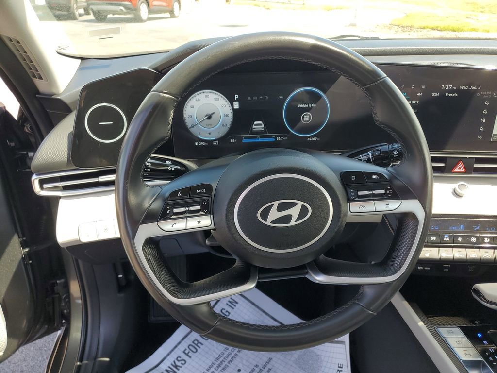 Used 2024 Hyundai Elantra Limited FWD image 17