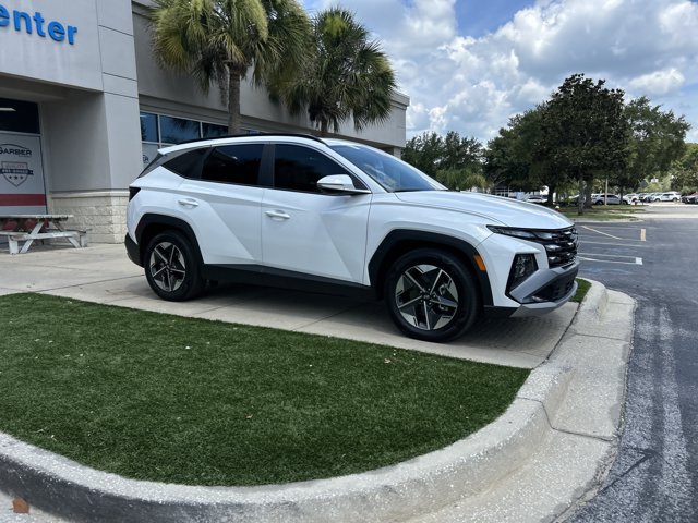 Used 2025 Hyundai Tucson SEL FWD image 2