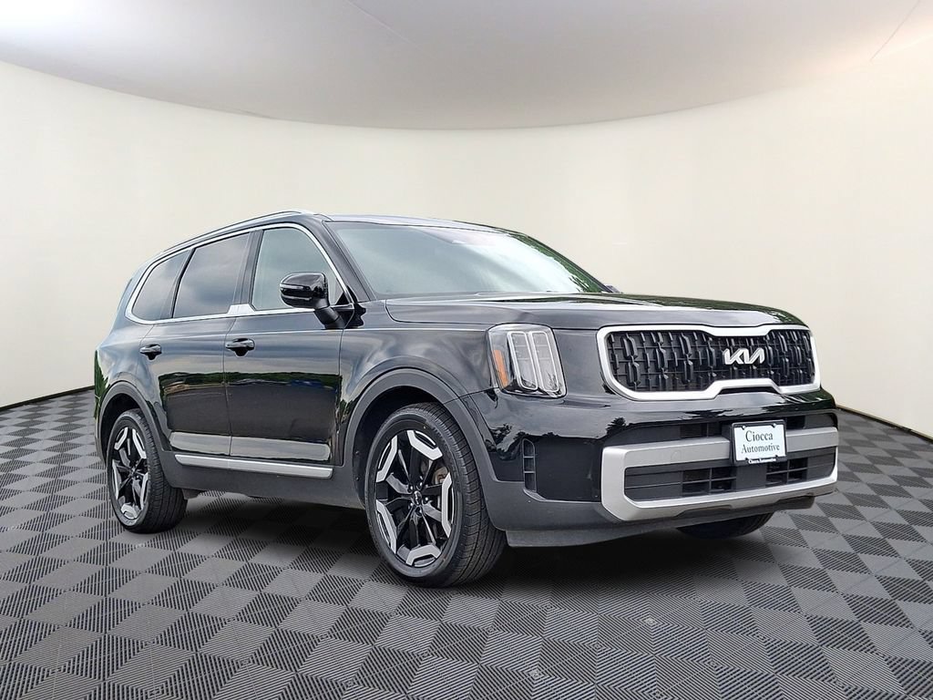Used 2023 Kia Telluride EX